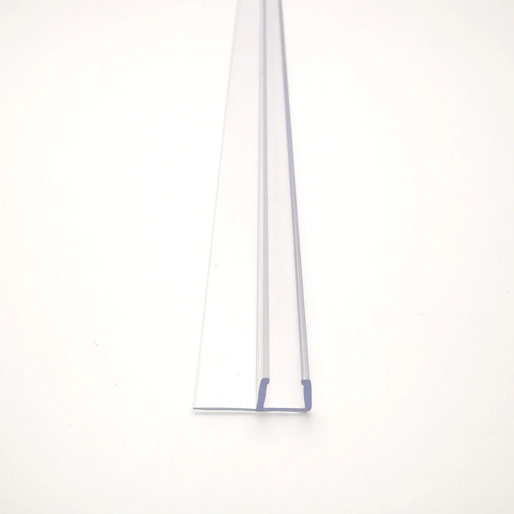 Hüppe zaptivni profil univerzalni elastični za pokretno staklo na vratima za tuš kabine sa četvrtastom osnovom 068448