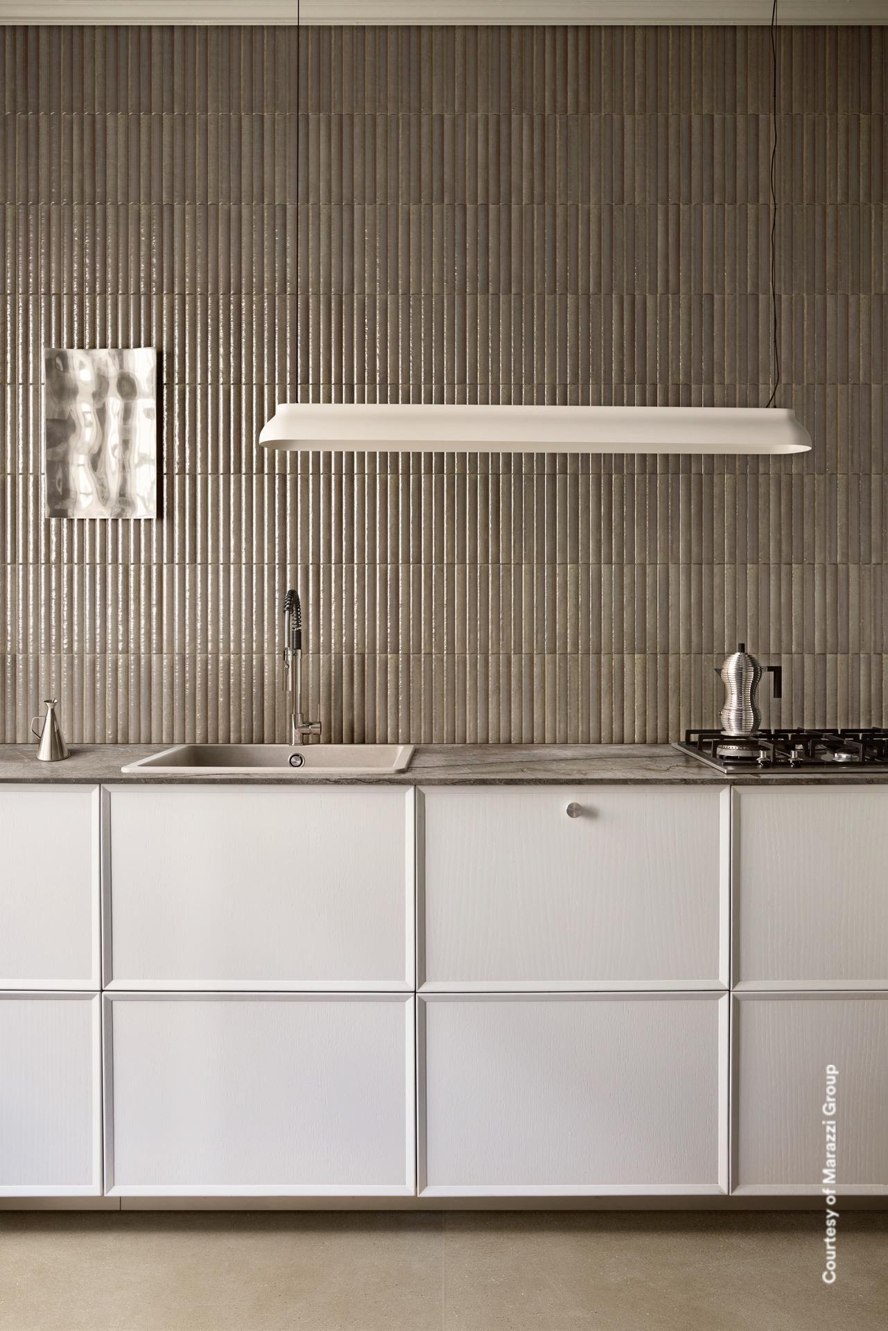 Marazzi Lume Greige Struttura 3D Rake MP9J 6x24 14mm Lux pločica zidna sjajna sa udubljenjima 0.720 43.200