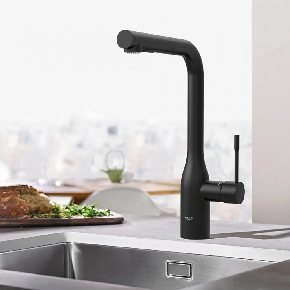 Grohe Essence 315 Phantom Black jednoručna baterija (slavina) za sudoperu sa izvlačnim tušem 30504KF0